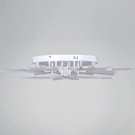 Потолочная люстра Reluce 59090-0.3-8+4 WH