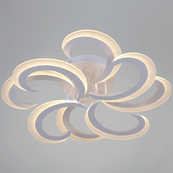 Потолочная люстра Reluce 05090-0.3-4+4 WH