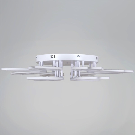 Потолочная люстра Reluce 10150-0.3-8+4 WH