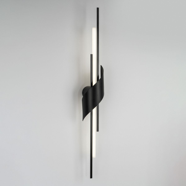 Настенный светильник Modelux ML.655.850 BK