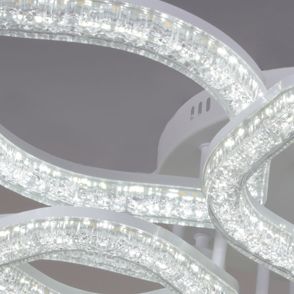 Потолочная люстра Reluce 69290-0.3-4+4 WH