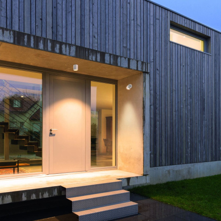 Уличный настенный светильник Mantra Saler 9101