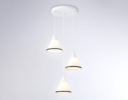 Подвесная люстра Ambrella light Traditional Modern TR3167