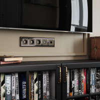 Рамка Palacio на 5 постов бронза/черный WL17-Frame-05 Werkel