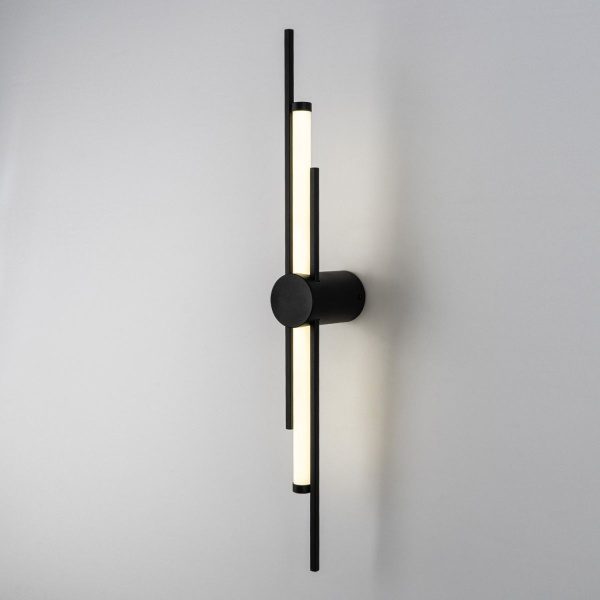 Настенный светильник Modelux ML.726.600 BK