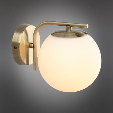 Накладной светильник Omnilux  OML-66611-01