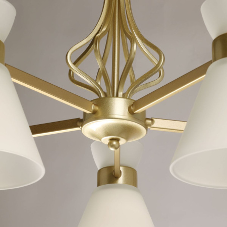 Потолочная люстра De Markt Дэла 635016005