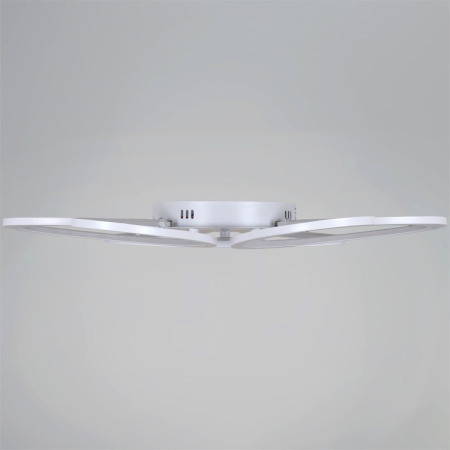 Потолочная люстра Reluce 74090-0.3-03 WH