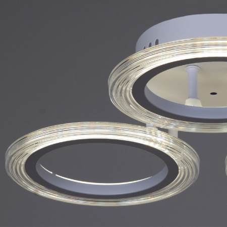 Потолочная люстра Reluce 09812-3.3-03A WH