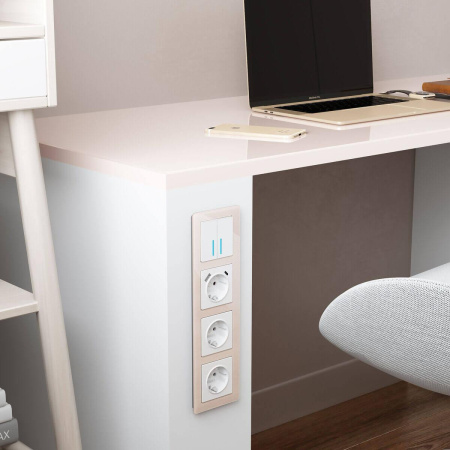 Рамка на 4 поста Acrylic (айвори) W0042743 Werkel