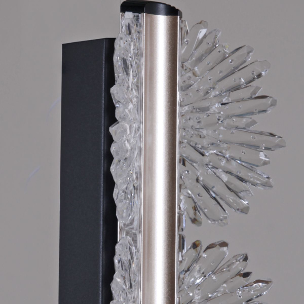 Настенный светильник Reluce 04471-0.2-24W GD