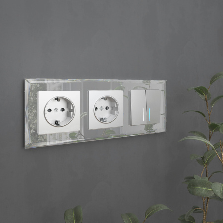 Рамка на 3 поста зеркальный WL08-Frame-03 Werkel