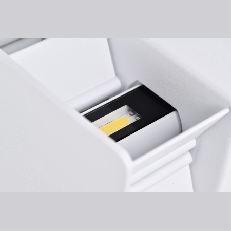 Настенный уличный светильник Mantra Davos  7820