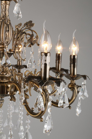 Люстра подвесная Omnilux Catanzaro OML-30813-08