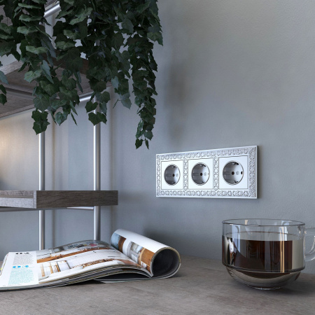 Рамка на 3 поста матовый хром WL07-Frame-03 Werkel