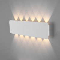 Настенный светодиодный светильник Eurosvet Angle 40139/1 LED белый