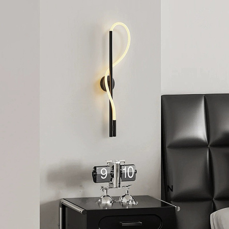 Настенный светильник Lightera Tura LE103W-90B