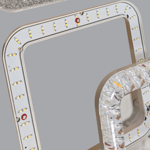 Потолочная люстра Reluce 09848-0.3-4+4B WH