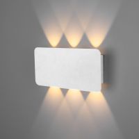 Настенный светодиодный светильник Eurosvet Angle 40138/1 LED белый