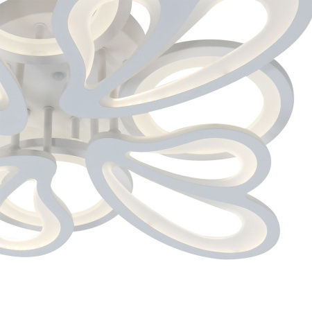 Потолочная люстра Escada Armeria 10229/8LED