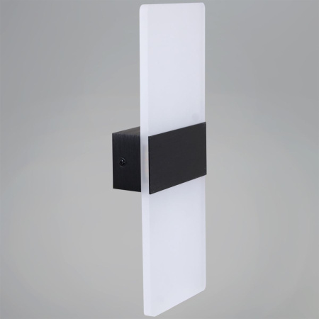 Настенный светильник Reluce 00713-0.2-01 BK