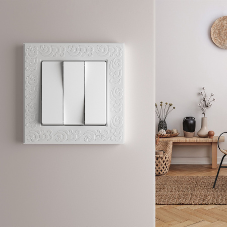 Выключатель трехклавишный белый WL01-SW-3G Werkel