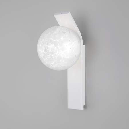 Бра Eurosvet Luxor 40019/1 белый