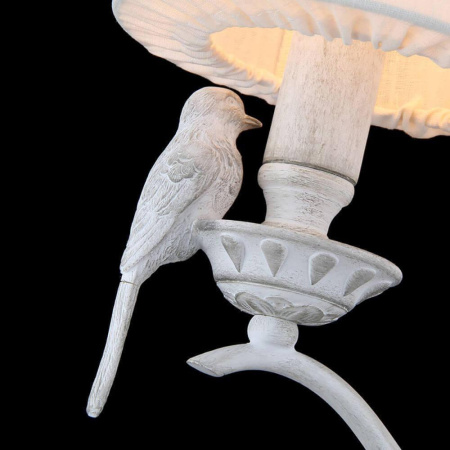 Люстра Maytoni Bird ARM013-03-W белый
