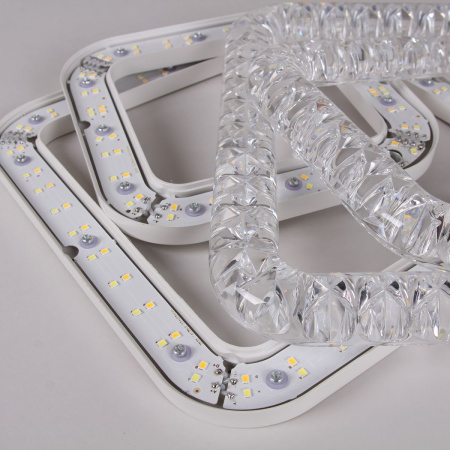 Потолочная люстра Reluce 09848-0.3-4+4A WH