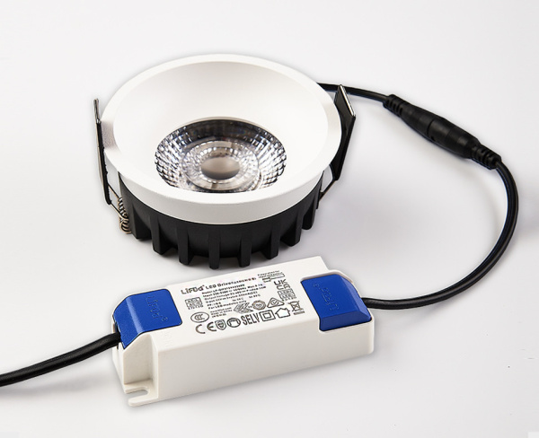 Встраиваемый светильник Italline IT08-8042 white 3000K