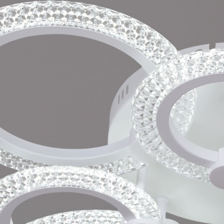 Потолочная люстра Reluce 68090-0.3-4+4 WH