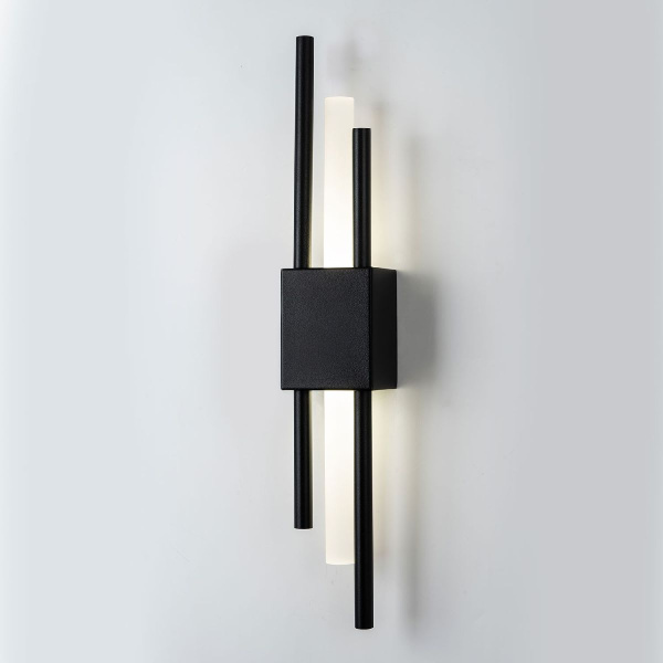 Настенный светильник Modelux ML.559.02 BK