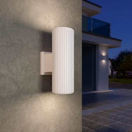 Уличный настенный светильник Elektrostandard 1403 Techno белый