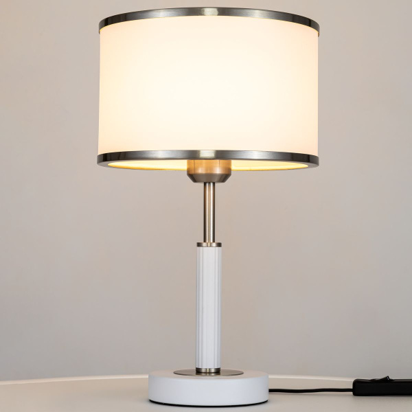 Настольная лампа Citilux Alton CL421812