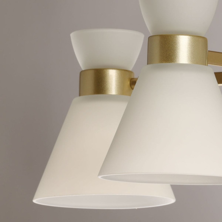 Потолочная люстра De Markt Дэла 635016005