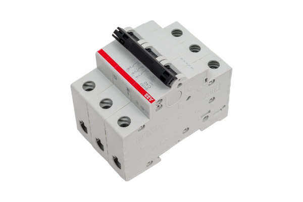 Автоматический выключатель ABB SH203 3-полюсный C40 6кА