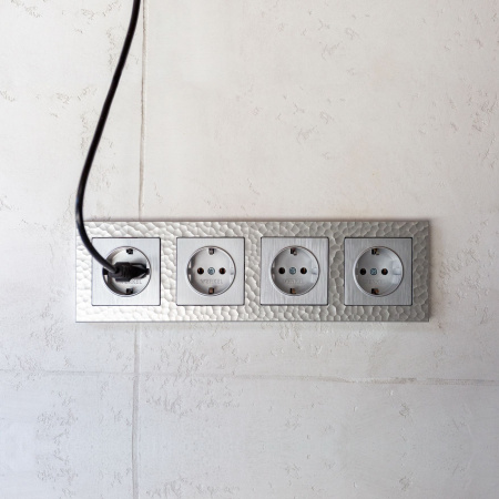 Рамка Werkel Hammer на 4 поста серебряный W0042406